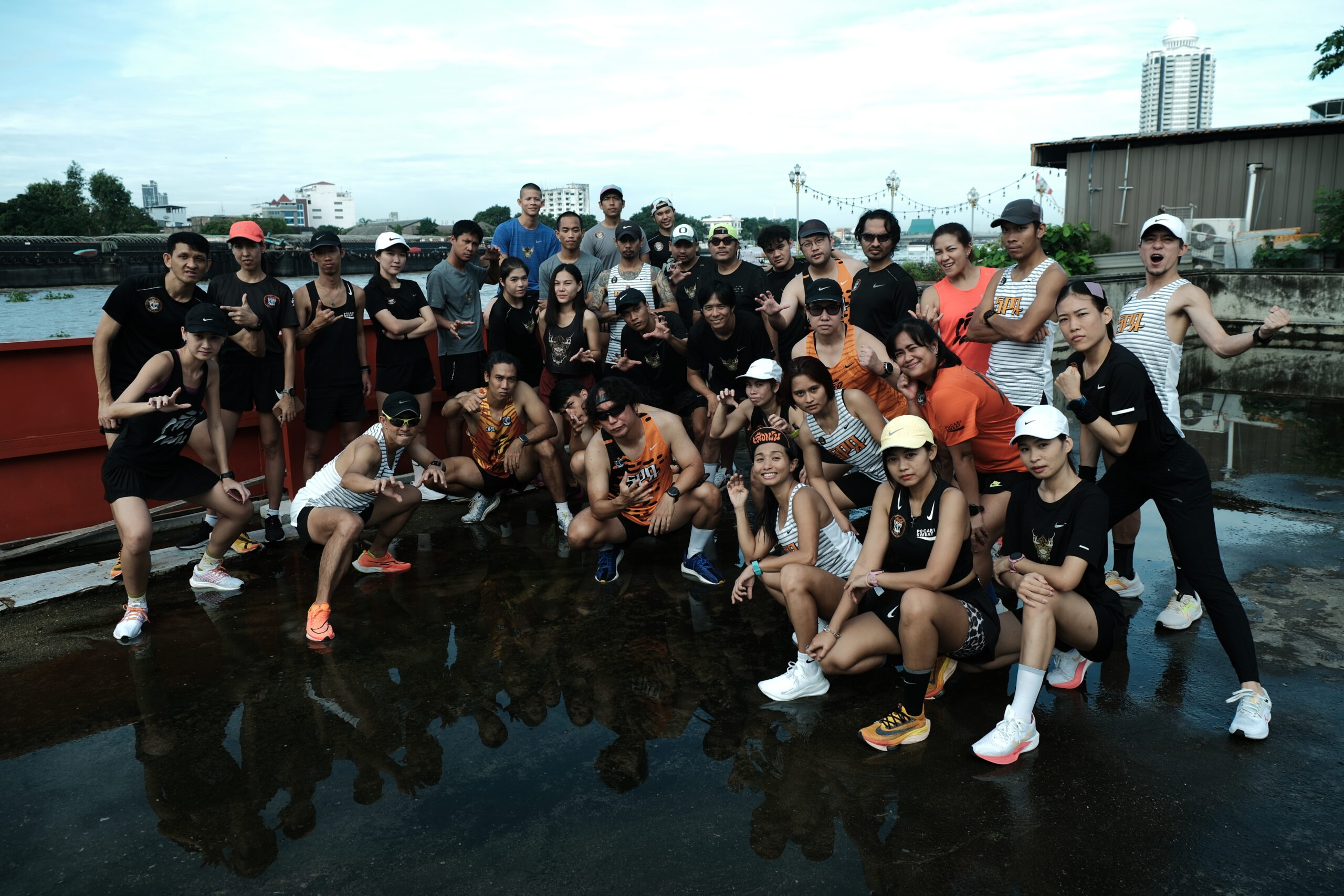 Seuxphen Running Team crew picture