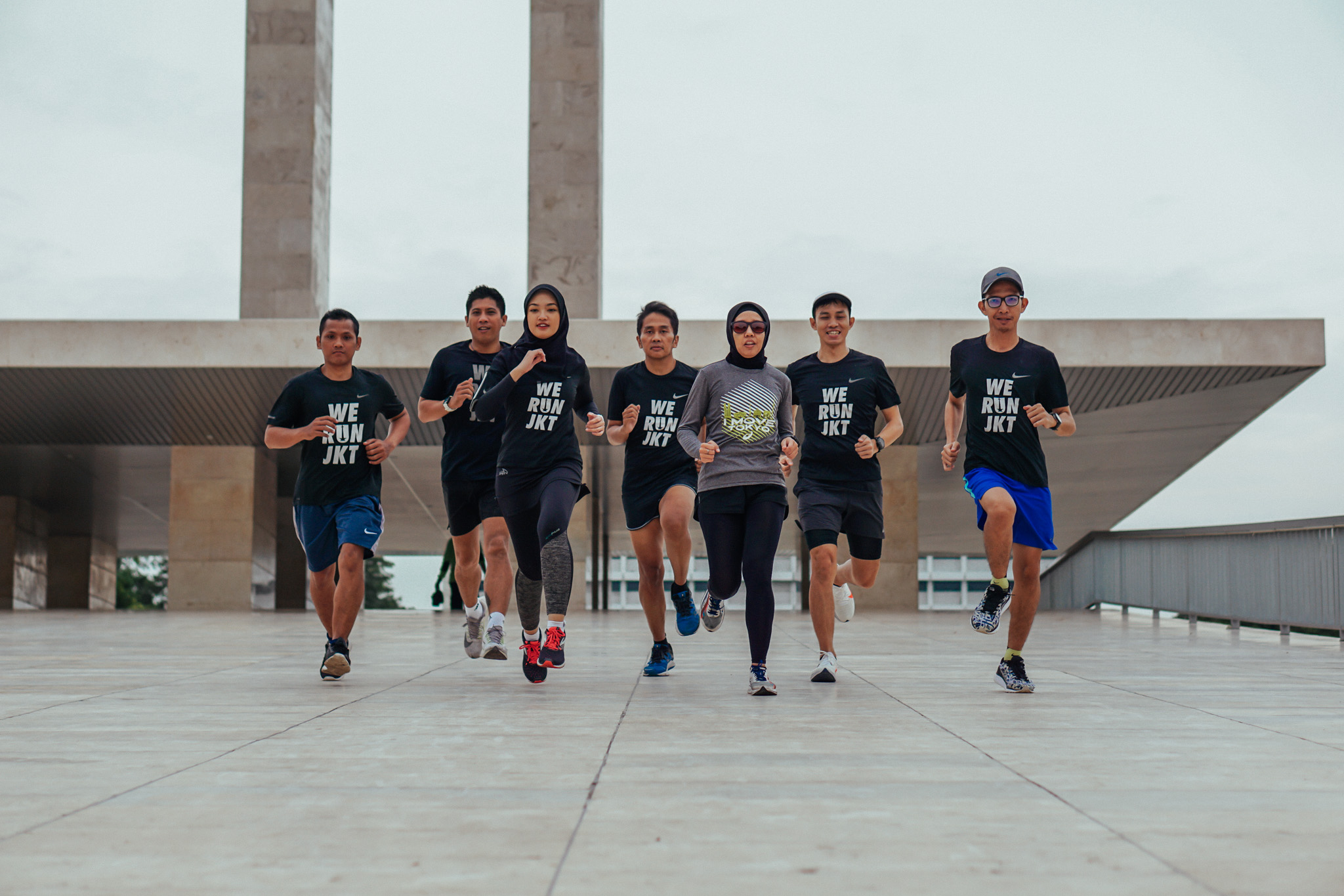 We Run Jakarta crew picture